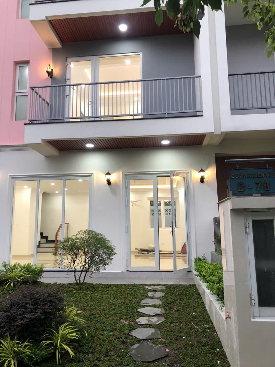 Công trình D78: hình 12 trong 64 ảnh thi công