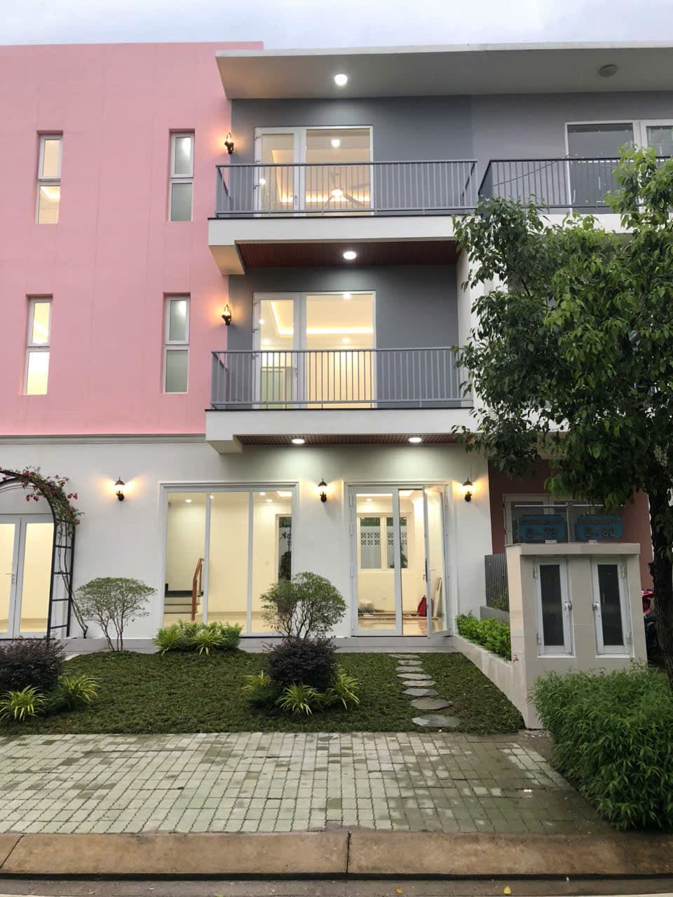 Công trình D78: hình 18 trong 64 ảnh thi công