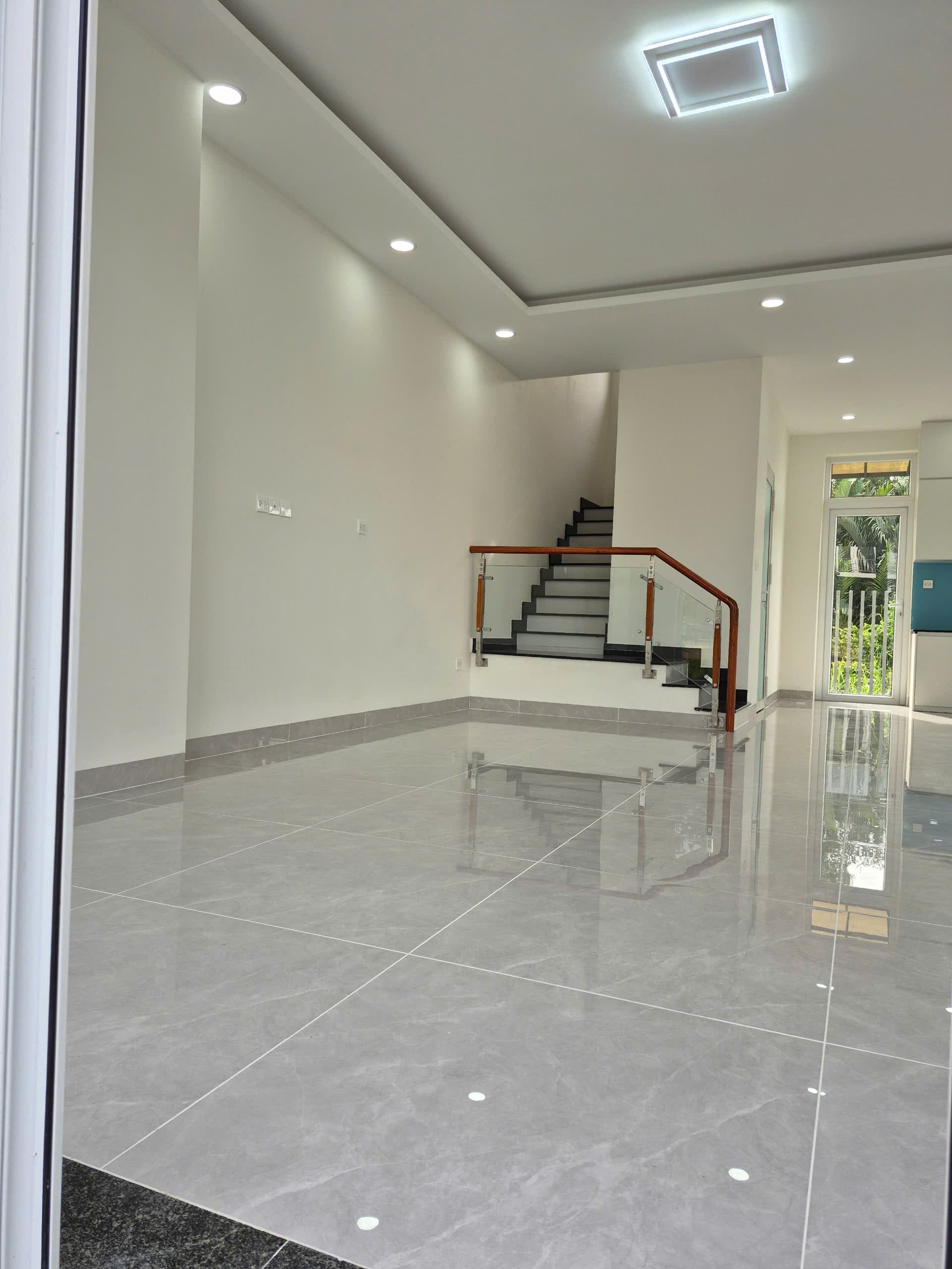 Công trình B108: hình 30 trong 32 ảnh thi công